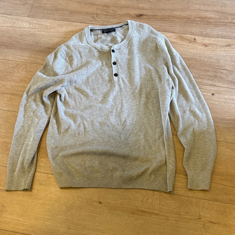 Banana Republic Light Gray Knit Sweater